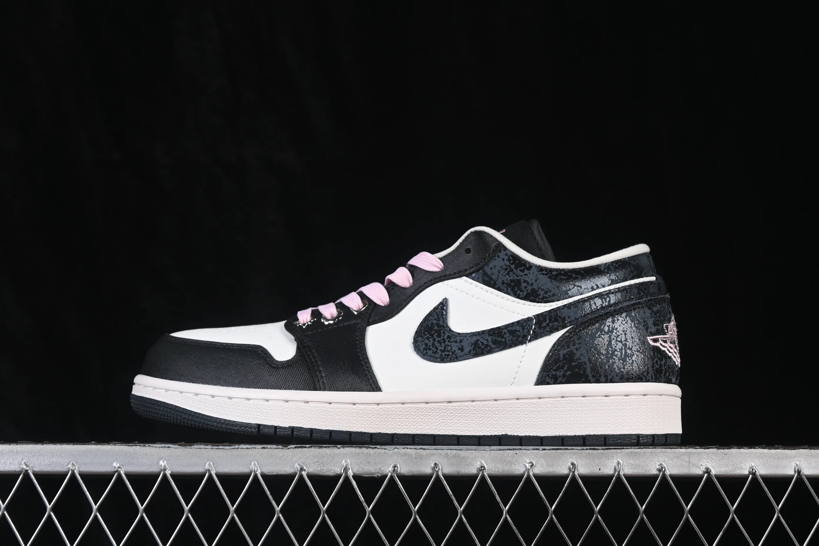 All categories Air Jordan Jordan series basketball shoes Air Jordan 1 Low Air Jordan 1 Low AJ1 Joe 1 burst pattern black and white low-top retro culture basketball shoes II0595-001